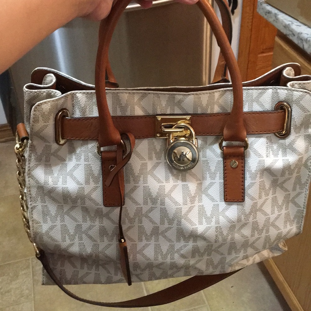 Michael kors purse